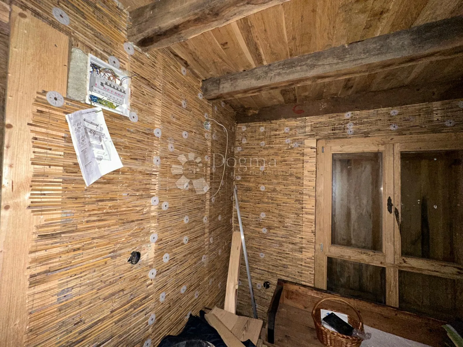 difuzni hotel autohtone kamene kuće 10+1 - slika 58