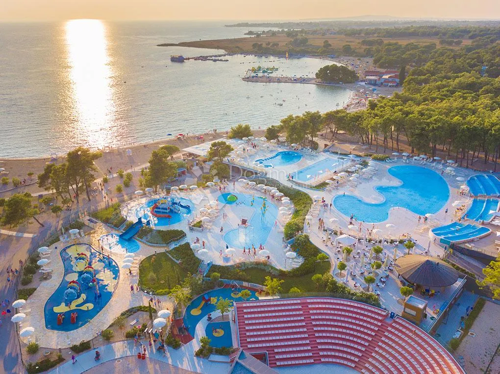 penthouse prvi red uz more! - slika 13