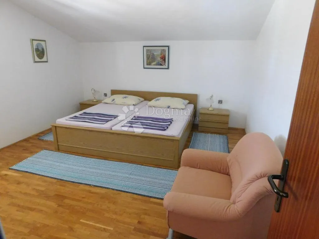 prekrasna kuća u pješčanoj uvali s 4 stana - slika 35