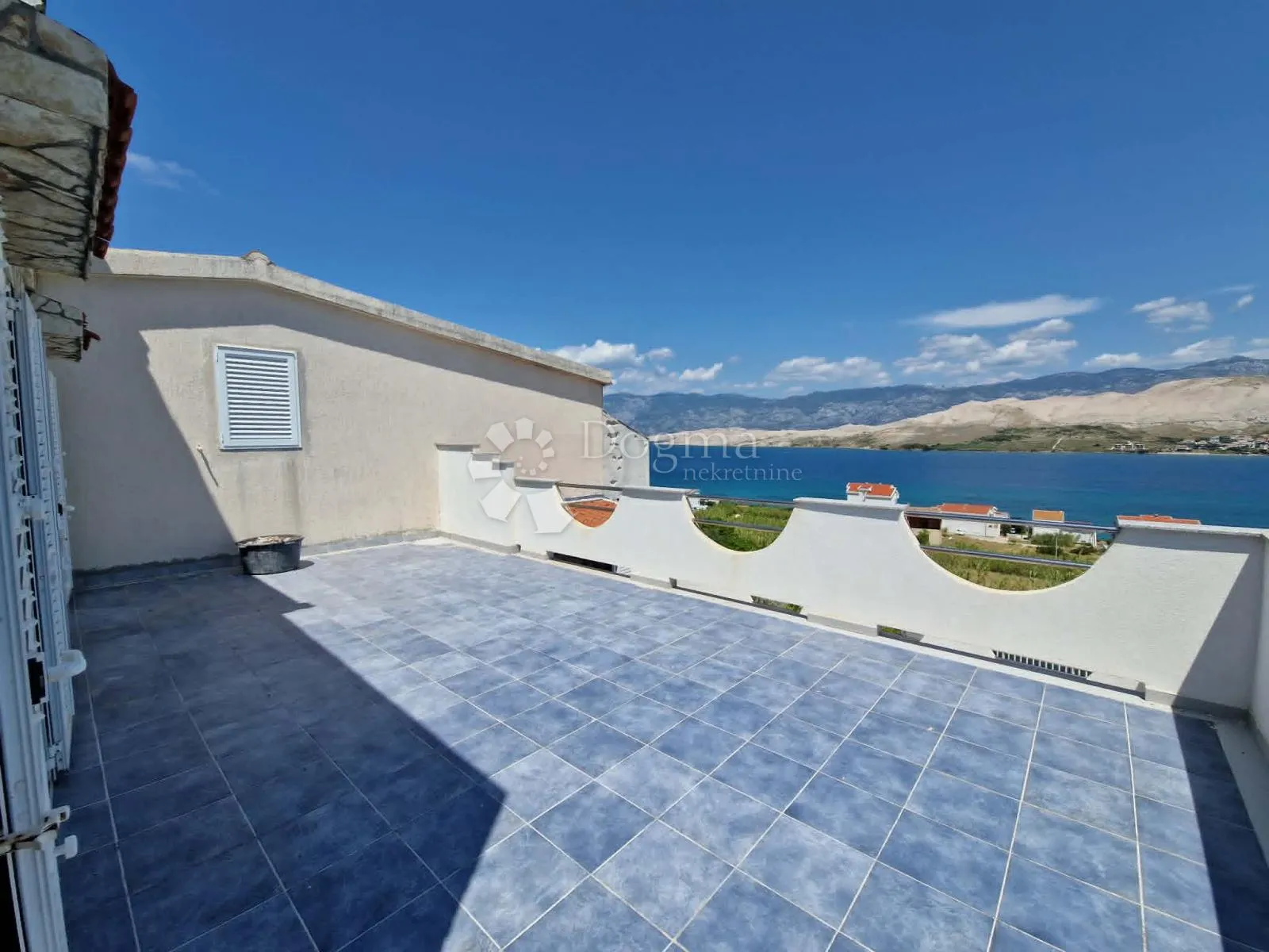 pag - kuća s 2 apartmana 282,80 m2 - 250 m od mora - slika 43