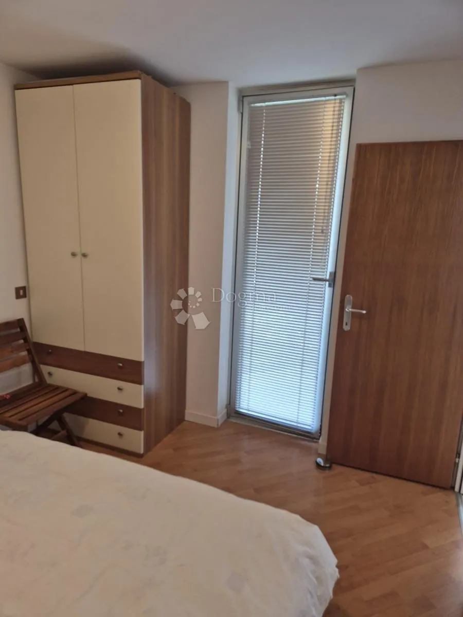 zambratija, stan sa dvije spavaće sobe - slika 16