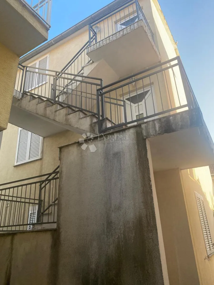 vodice – kuća s 6 apartmana blizu mora - slika 43