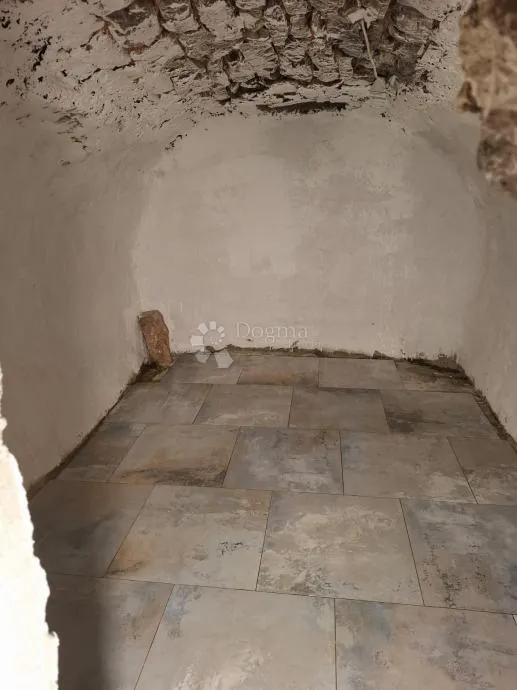 rijeka, srdoči garsonjera + konoba 52 m2 - slika 13