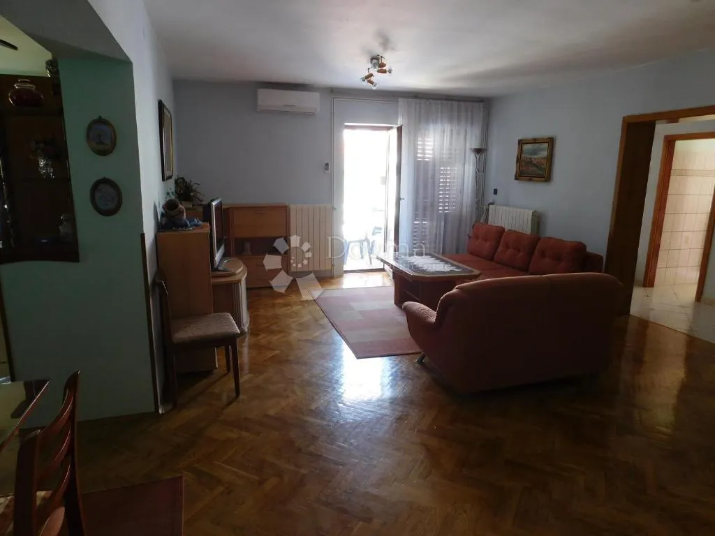 prekrasna kuća u pješčanoj uvali s 4 stana - slika 18