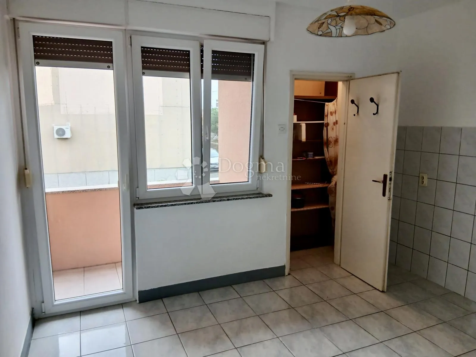 ekskluzivno samo u dogmi,crikvenica-stan blizu centra! - slika 5