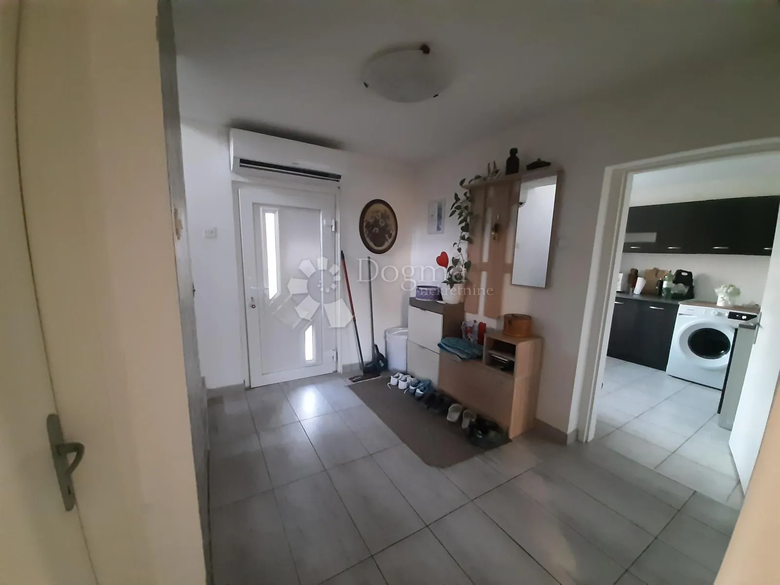 kuća uz park prirode medvednica – 650 m² mira i zelenila - slika 6