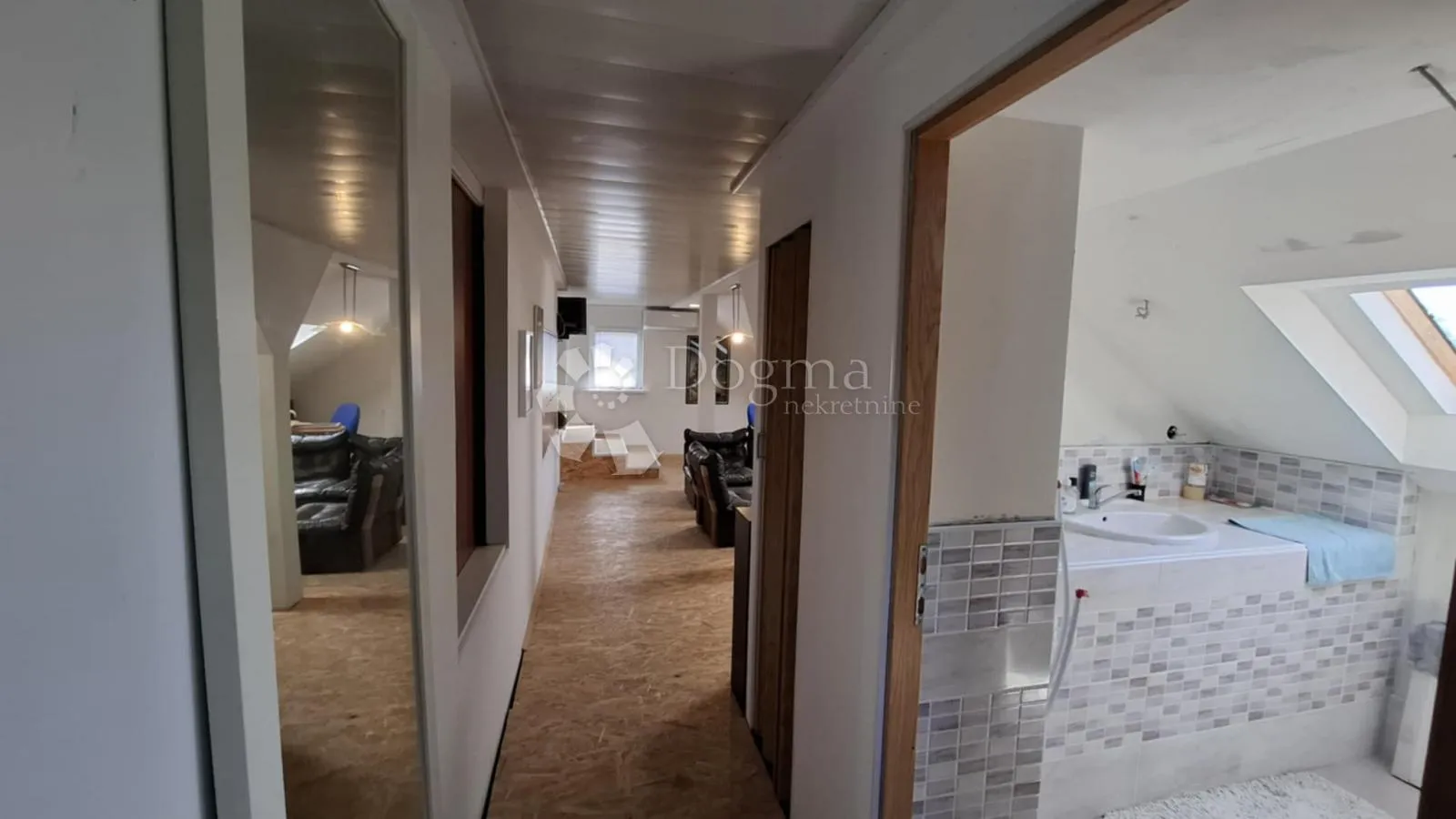 seoski raj 5 minuta od centra grada - slika 44