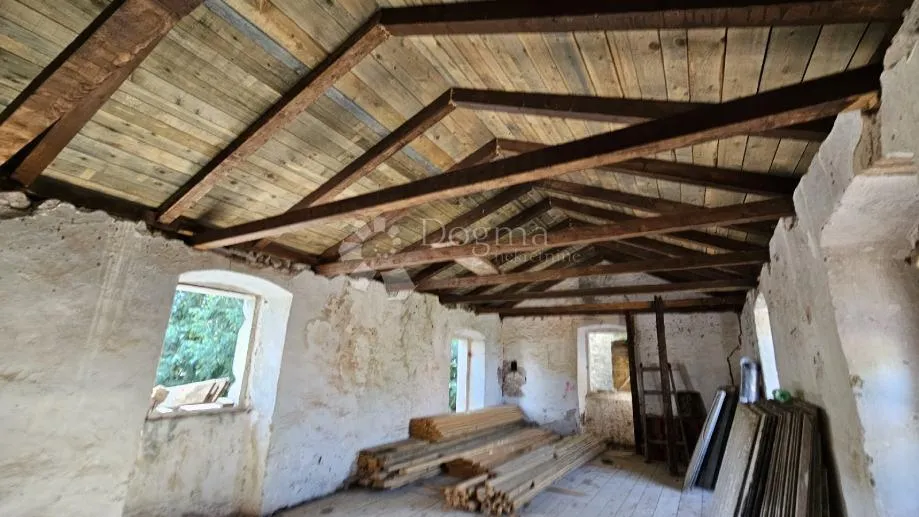 kamena kuća za adaptaciju, ugljan - slika 3