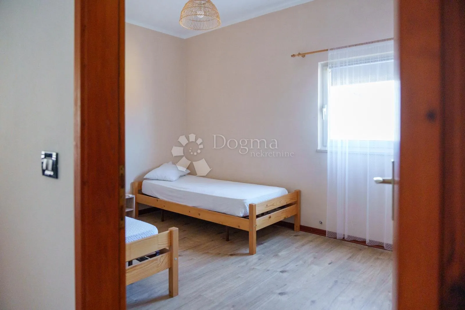 kuća sa 4 apartmana blizu mora - slika 26