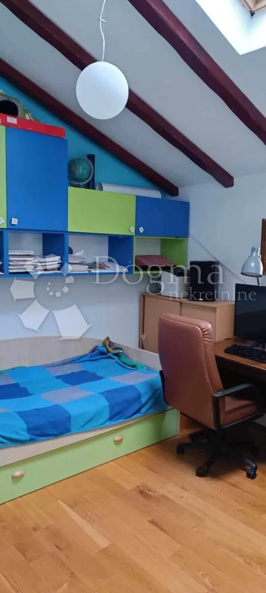 labin, kuća u starogradskoj jezgri - slika 16