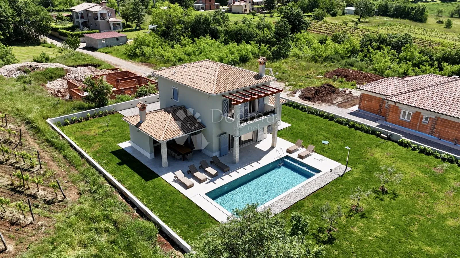 potpuno opremljena villa, na mirnoj lokaciji! - slika 50
