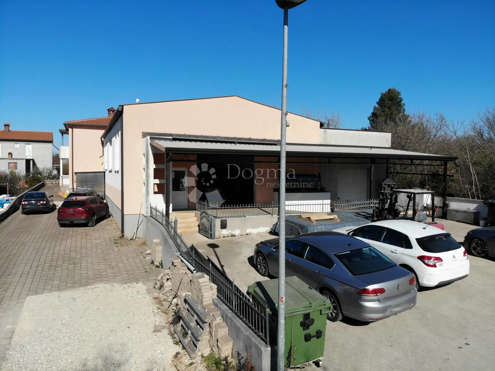 umag, višenamjenski poslovni prostor za najam - slika 3