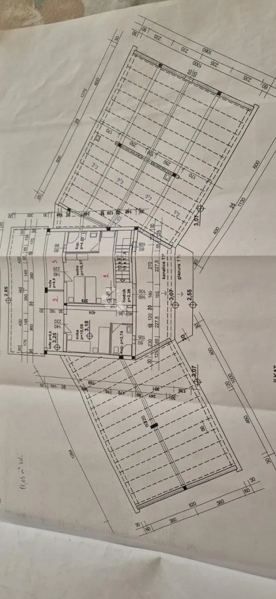villa u rovinjskom selu, roh bau 550 m2, sa građevinskom okućnicom - slika 12