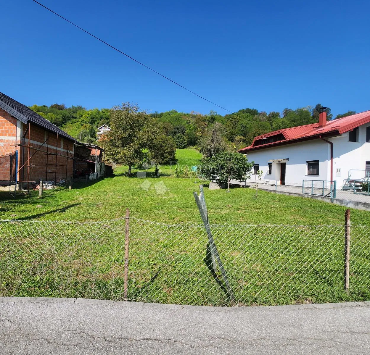 građevinsko zemljište 1.100m² nadomak sv. križa začretja! - slika 2