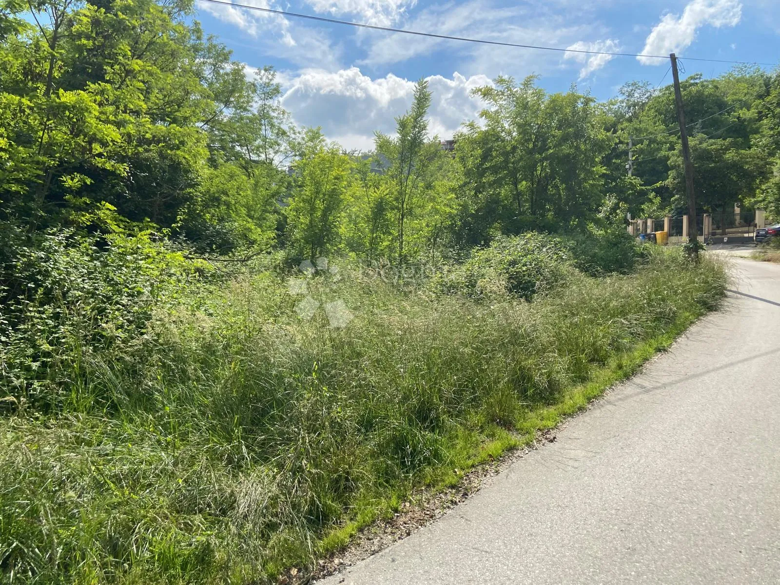 građevinsko zemljište - odlična lokacija u mirnom djelu - slika 3