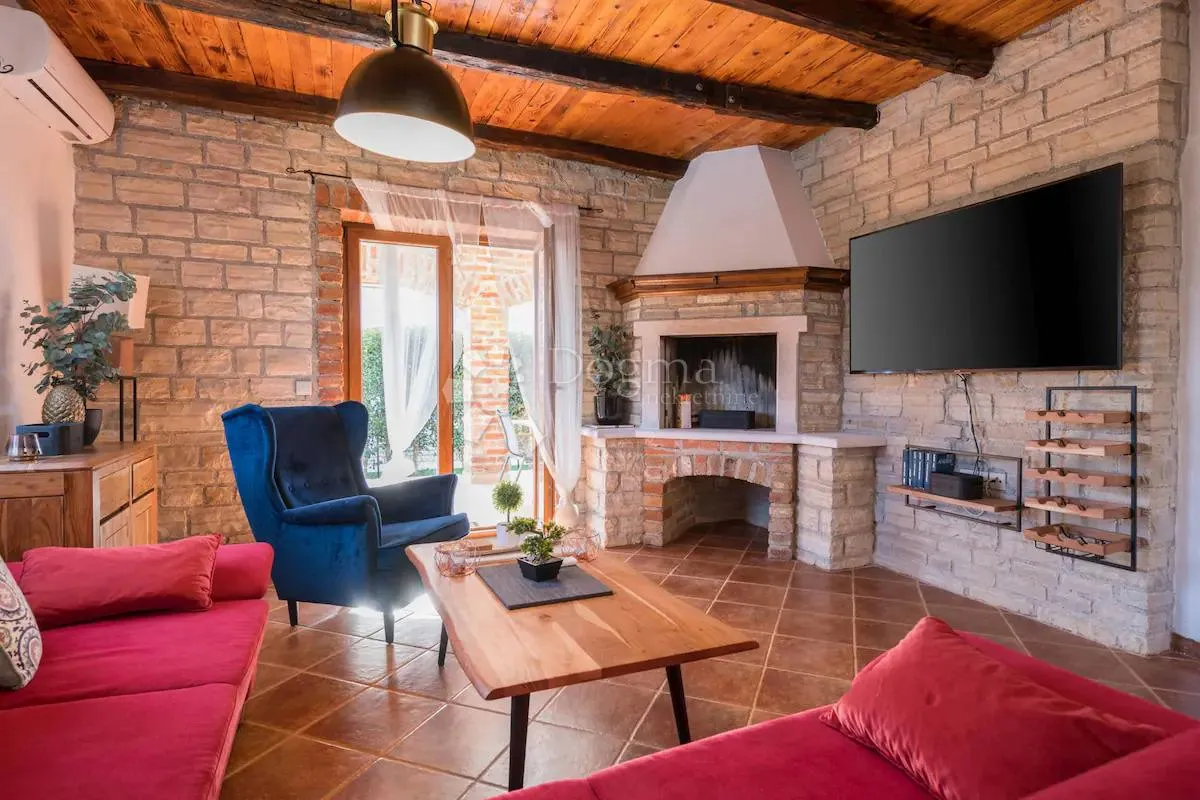 prekrasna vila s bazenom – idealna prilika za investiciju! - slika 6