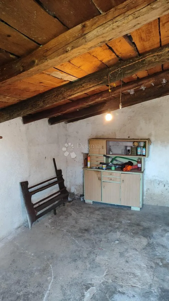 općina kršan - kuća sa velikom građevinskopm okućnicom - slika 17