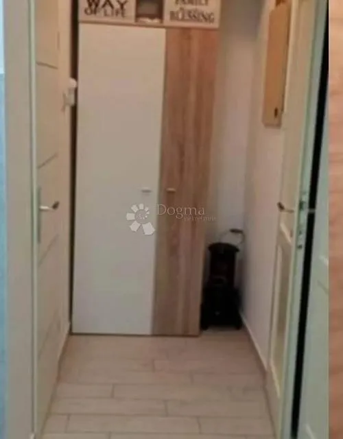 stambeno-poslovni prostor na frekventnoj lokaciji - slika 6