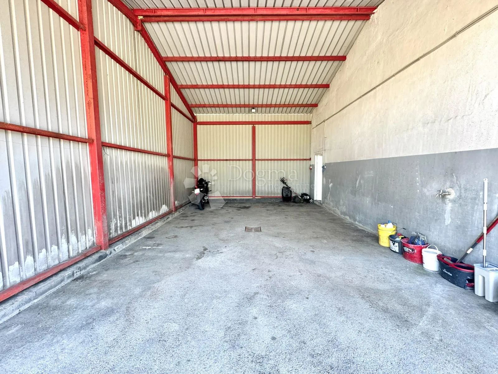 mjesto gdje ured, servis i prodaja rade zajedno - slika 6