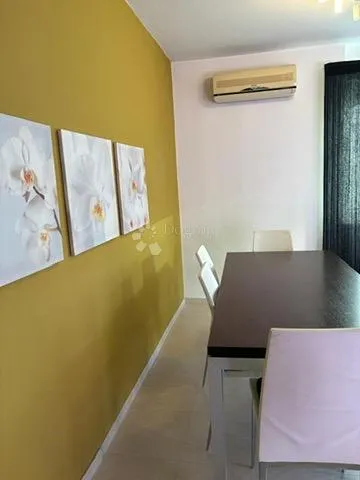 belveder, 70m2, 2s+db, dugoročan najam - slika 2