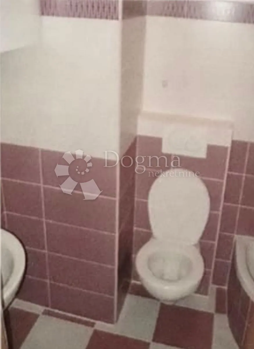 stan s dvije terase u maloj stambenoj zgradi u oporovcu - slika 5