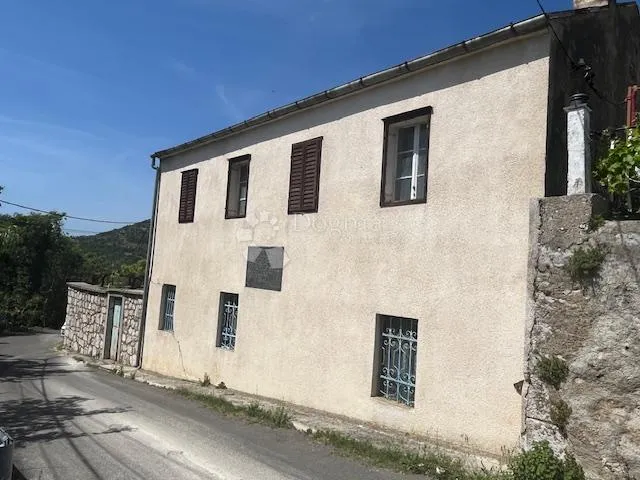starina u centru bribira - slika 3