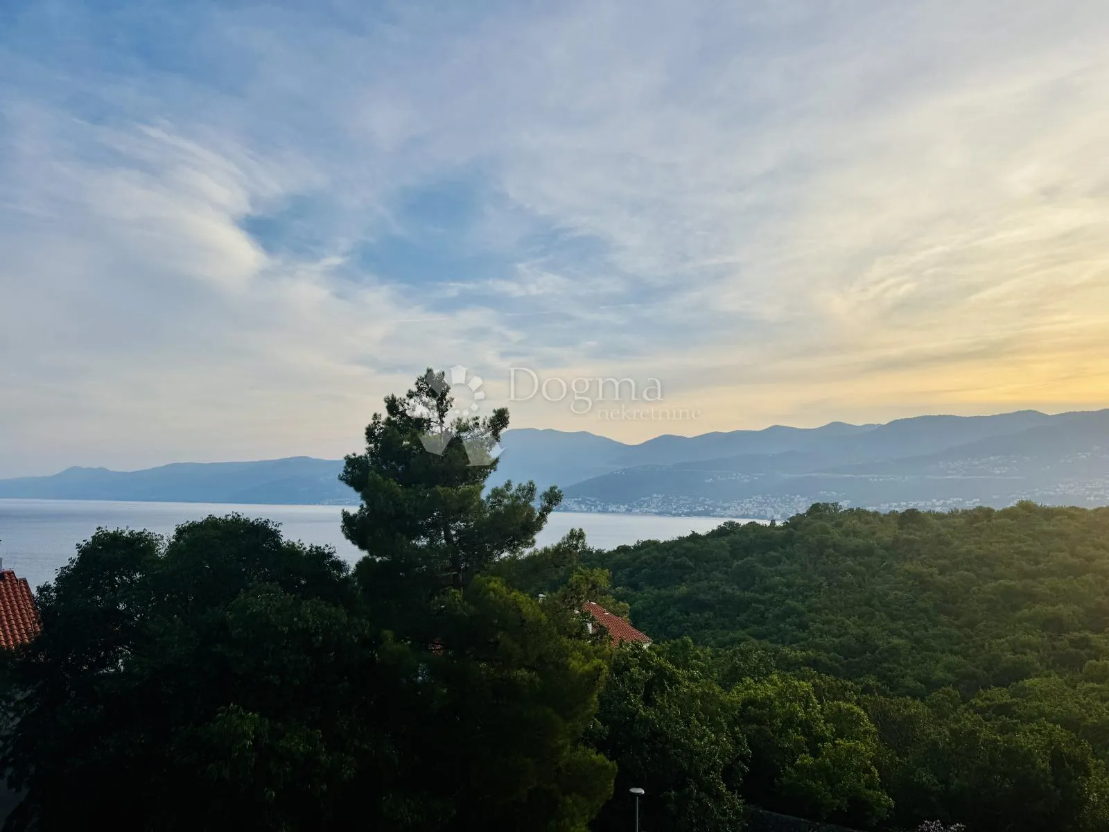 zamet - 2s+db stan s prekrasnim pogledom na more - slika 9