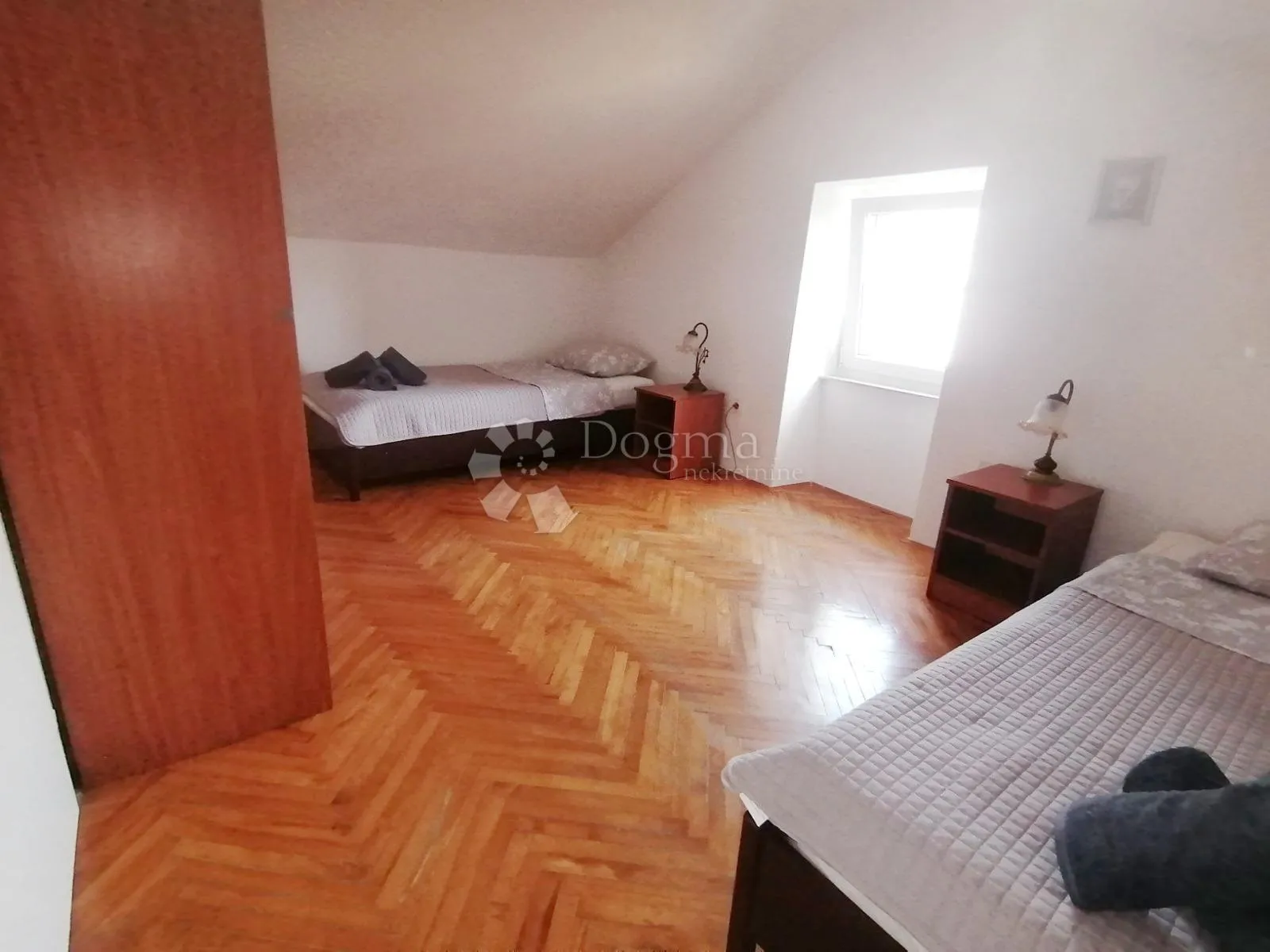 unije, dio kuće za investiciju ili odmor - slika 13