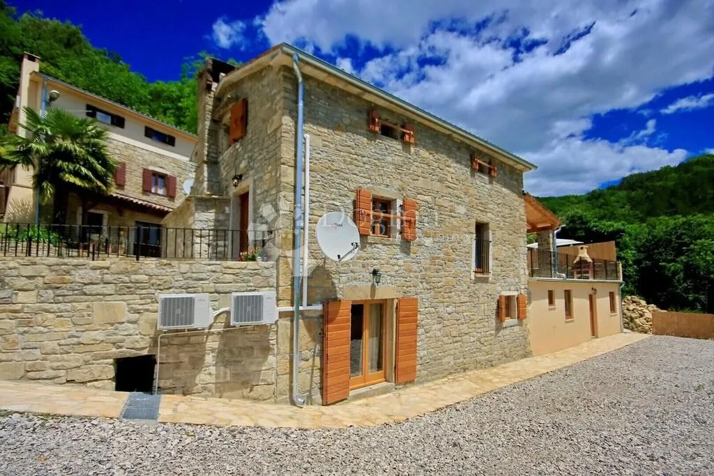 2 prekrasne autohtone kuće sa otvorenim pogledom - slika 37