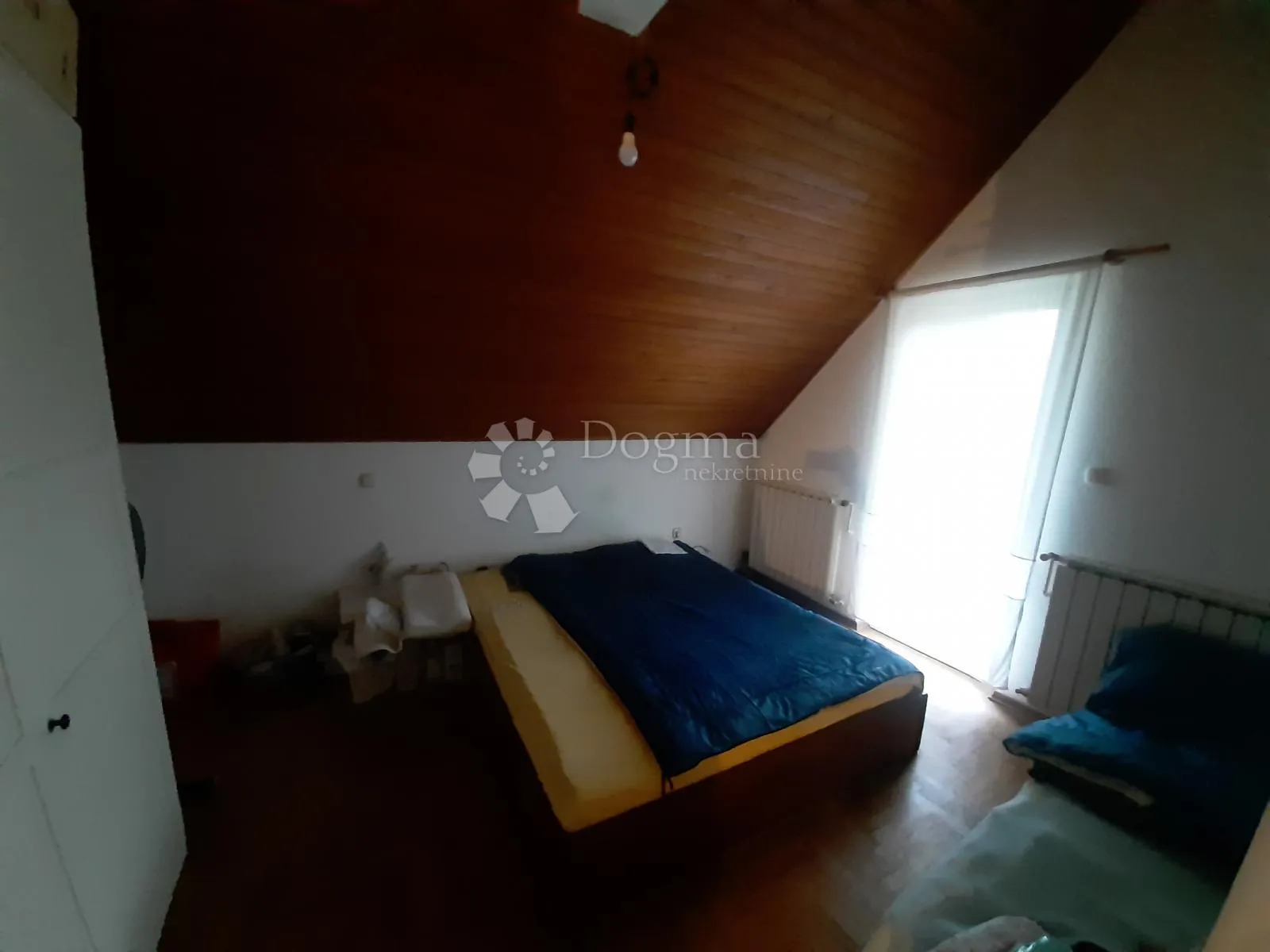 dvosobni stan s prostranom terasom, garažom i zajedničkim vrtom - centar remeta - slika 12