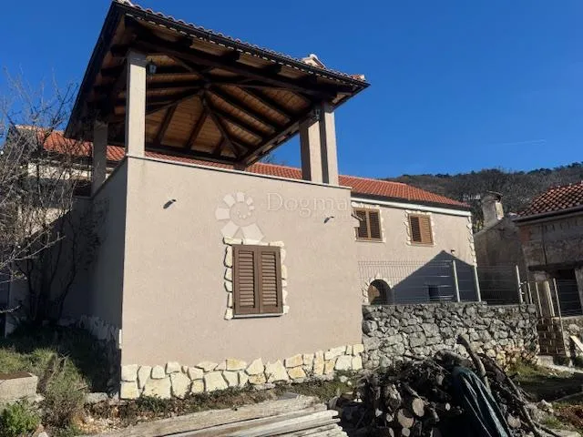 samostojeća primorska kuća - slika 2