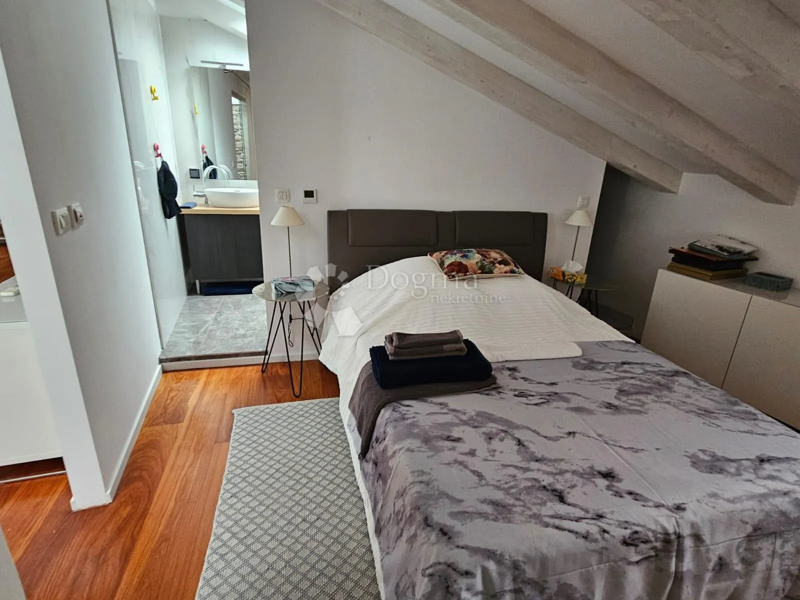 rovinj - ekskluzivna kuća uz more s apartmanima - slika 55