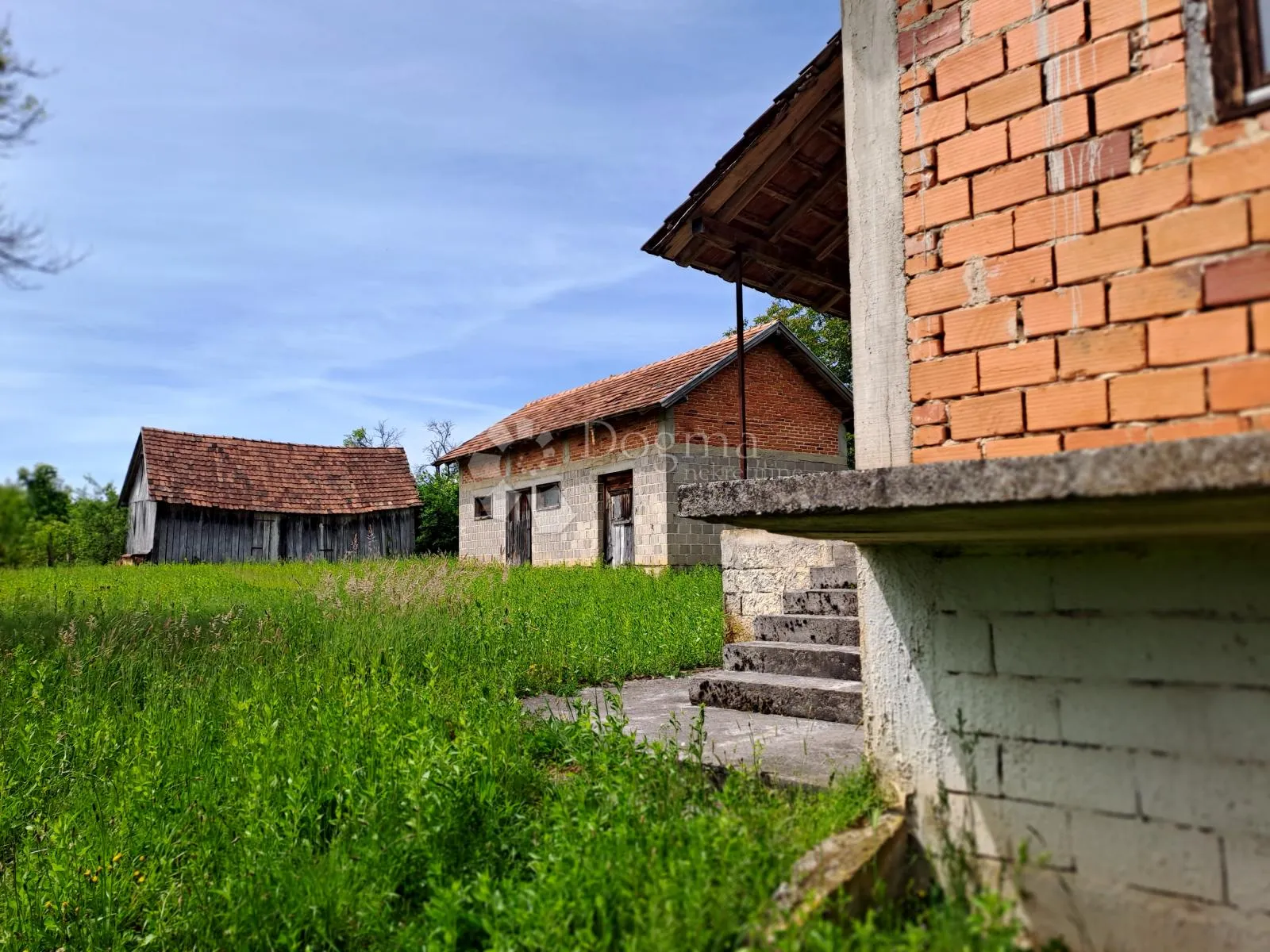 sunčano imanje na obroncima petrove gore - slika 9