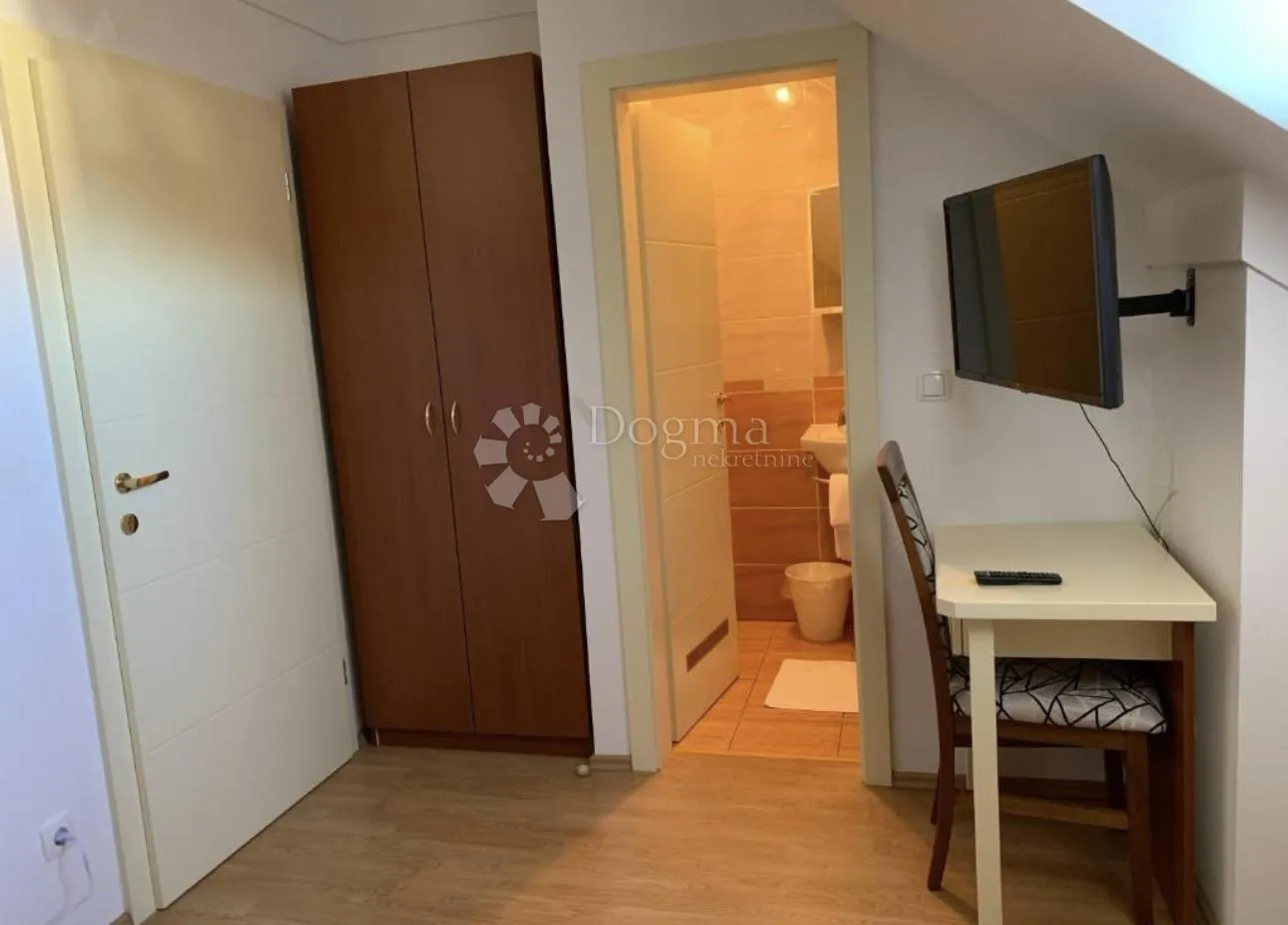 prodaja poslovne zgrade-hotel-restoran - slika 14