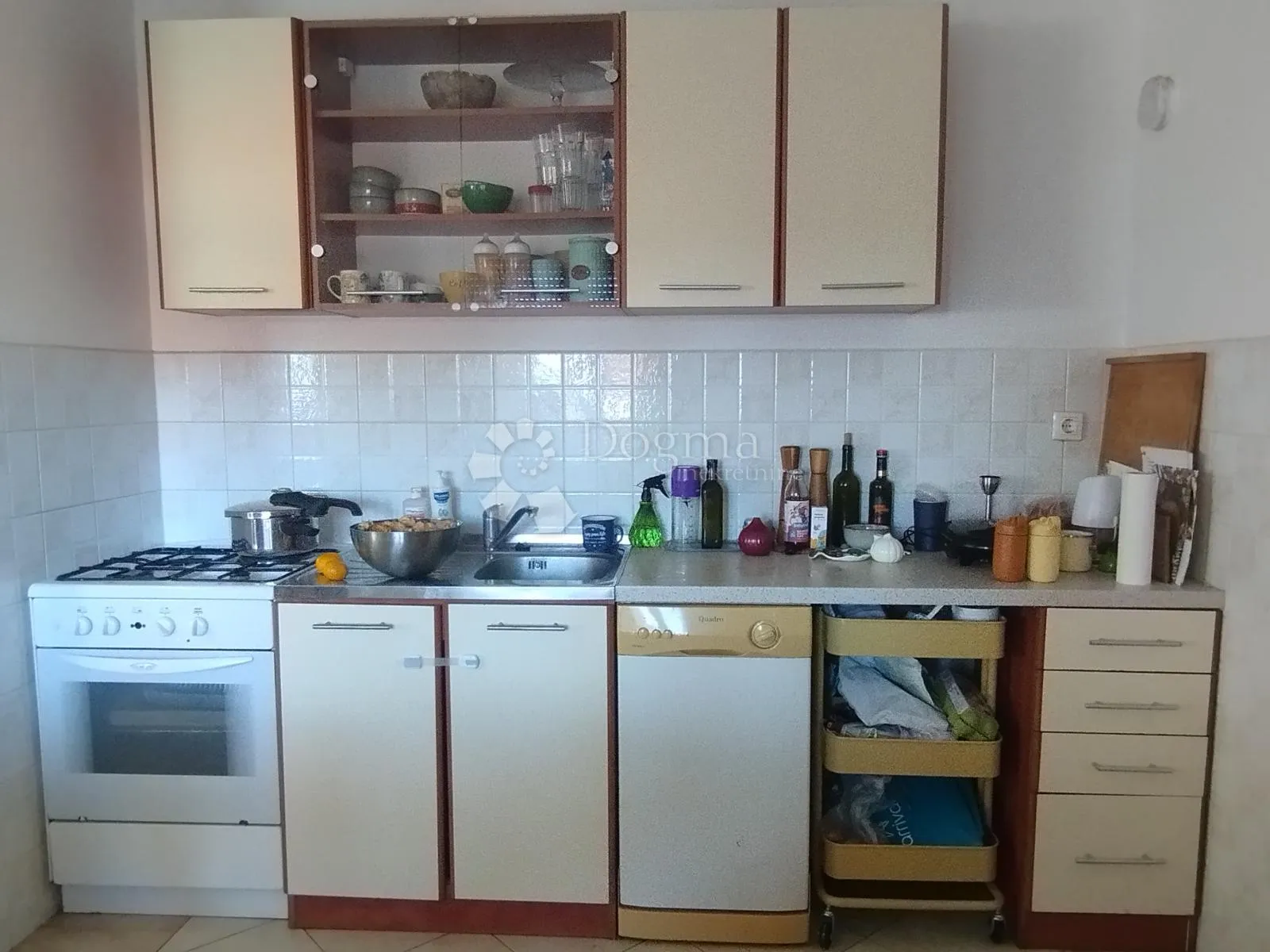 samo kod nas!!! stan s pogledom na more - blizina pule i medulina! - slika 4