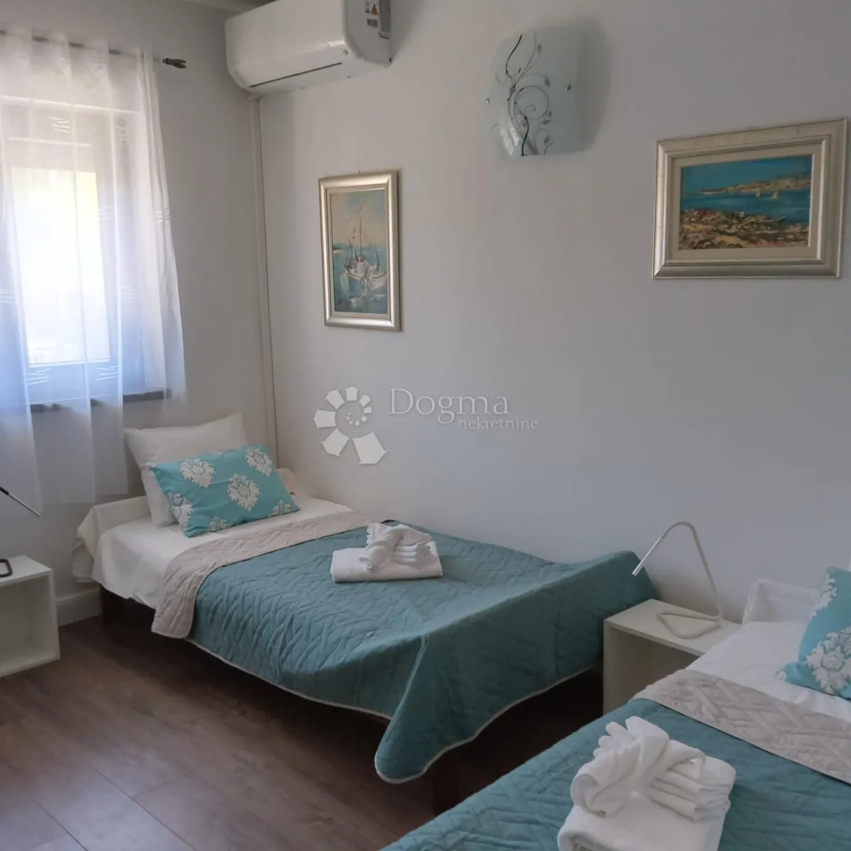 prekrasna prizemnica u vodicama 50m od mora - slika 13