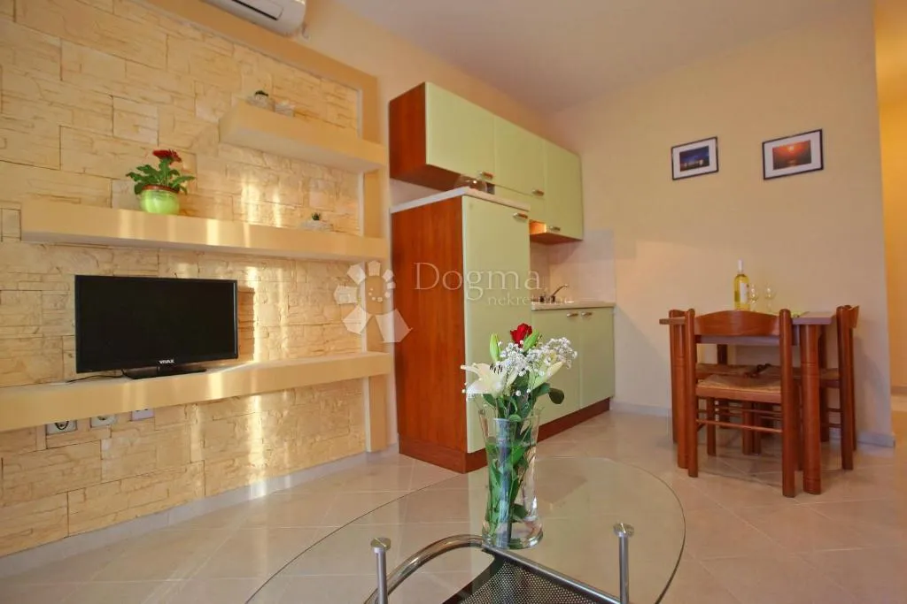 apartmanska kuća u blizini mora i plaže - sukošan - slika 30