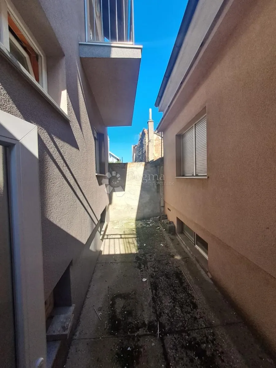 dvije stambene jedinice - rudeš - slika 16