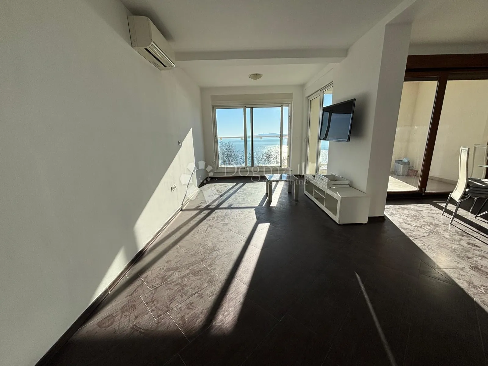 apartman na prestižnoj lokaciji, s panoramskim pogledom - slika 8