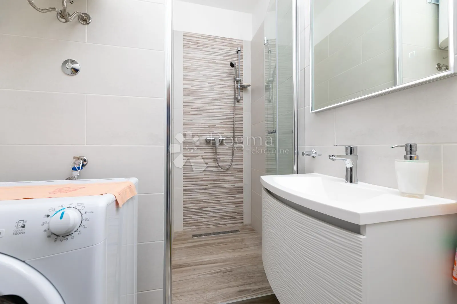 super apartman blizu čižića - slika 23