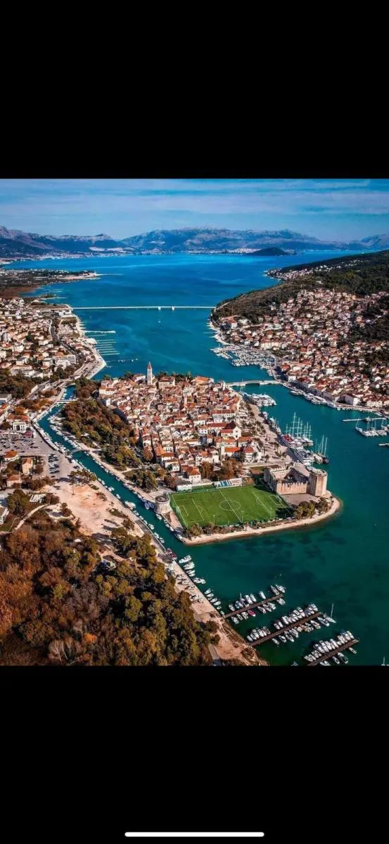 fantastična lokacija, dvojna kuća sa 3 apartmana samo 250 metara do plažena - slika 40