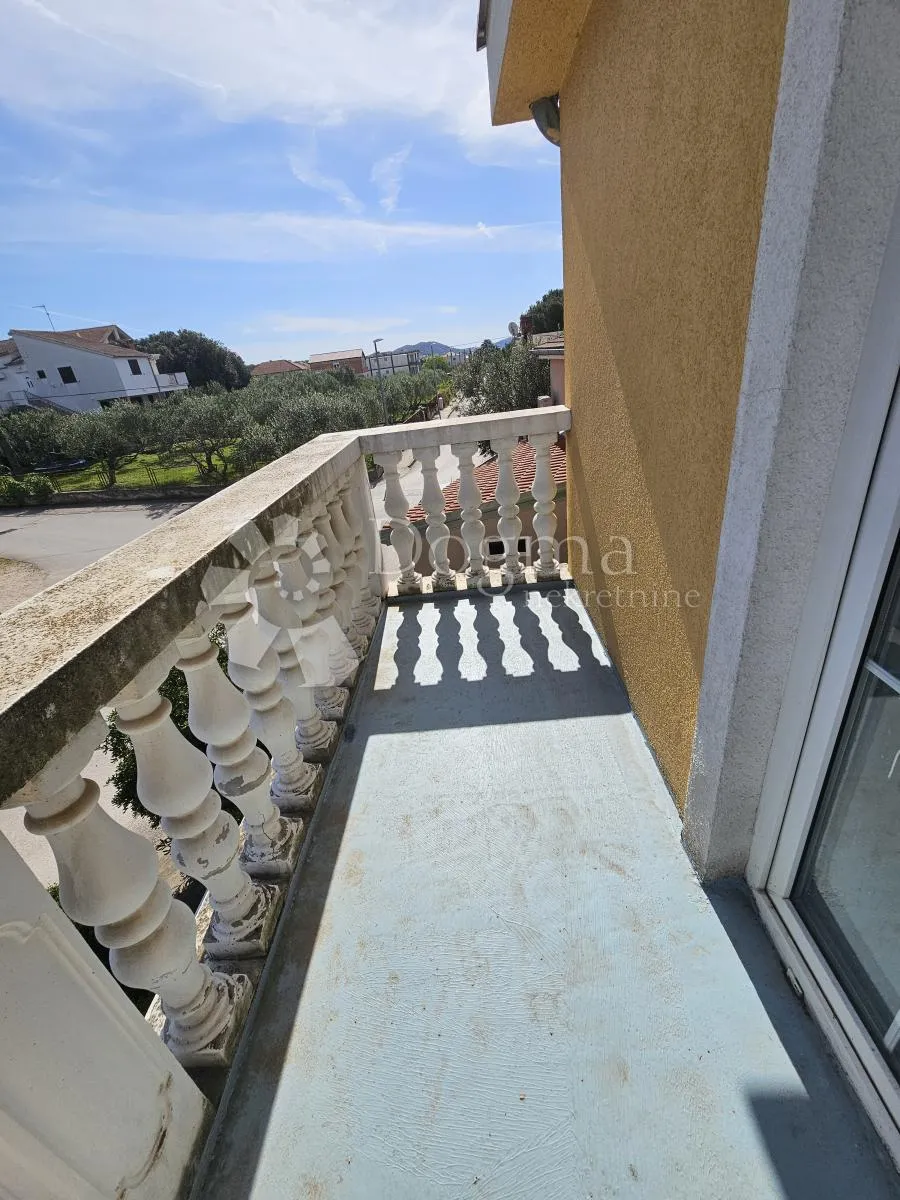 apartmanska kuća u pakoštanima - slika 51