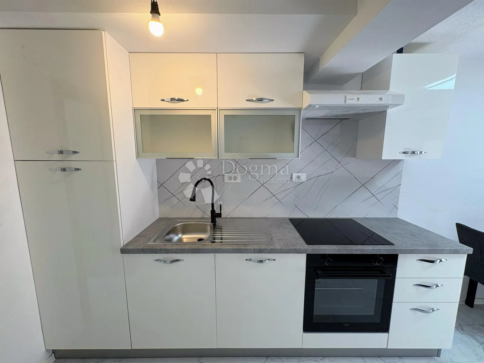 kompletno renovirani apartman u prizemlju - slika 3
