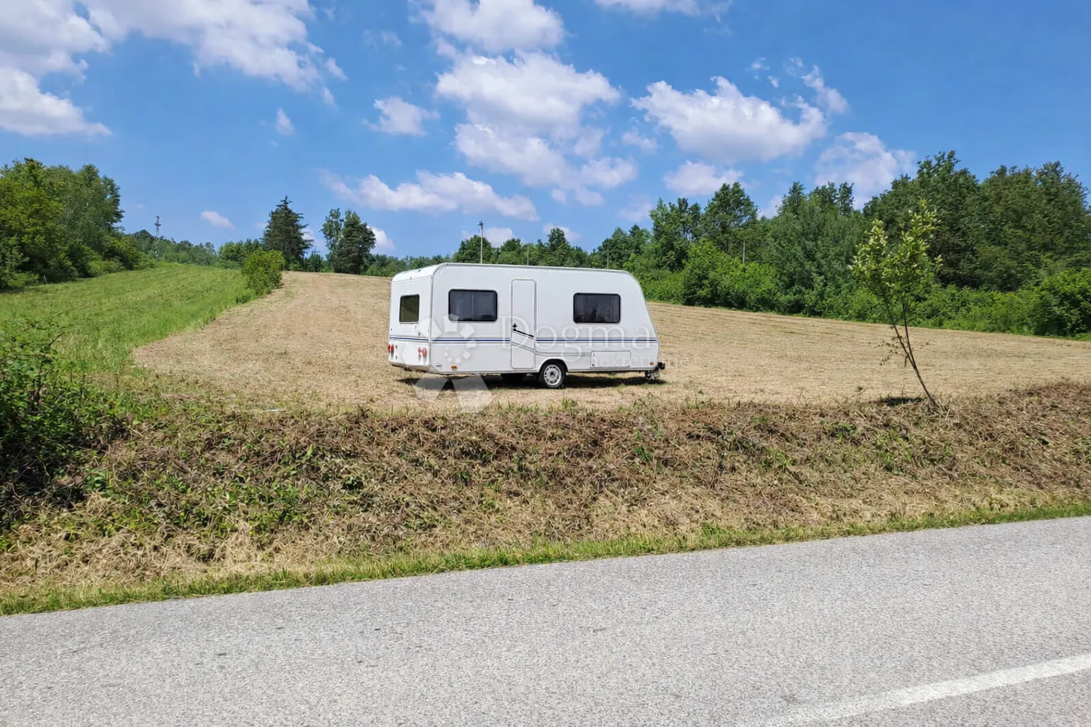 zemljište u blizini 2 kupališta s projektom - slika 2
