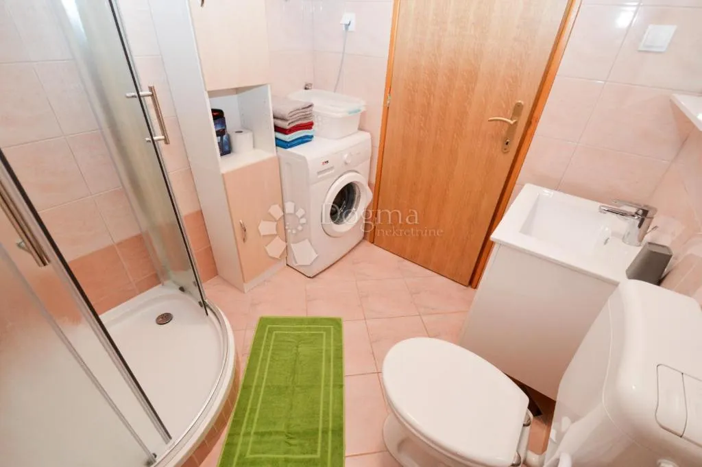 kuća s 4 apartmana + garaža ! blizina fažane ! - slika 18