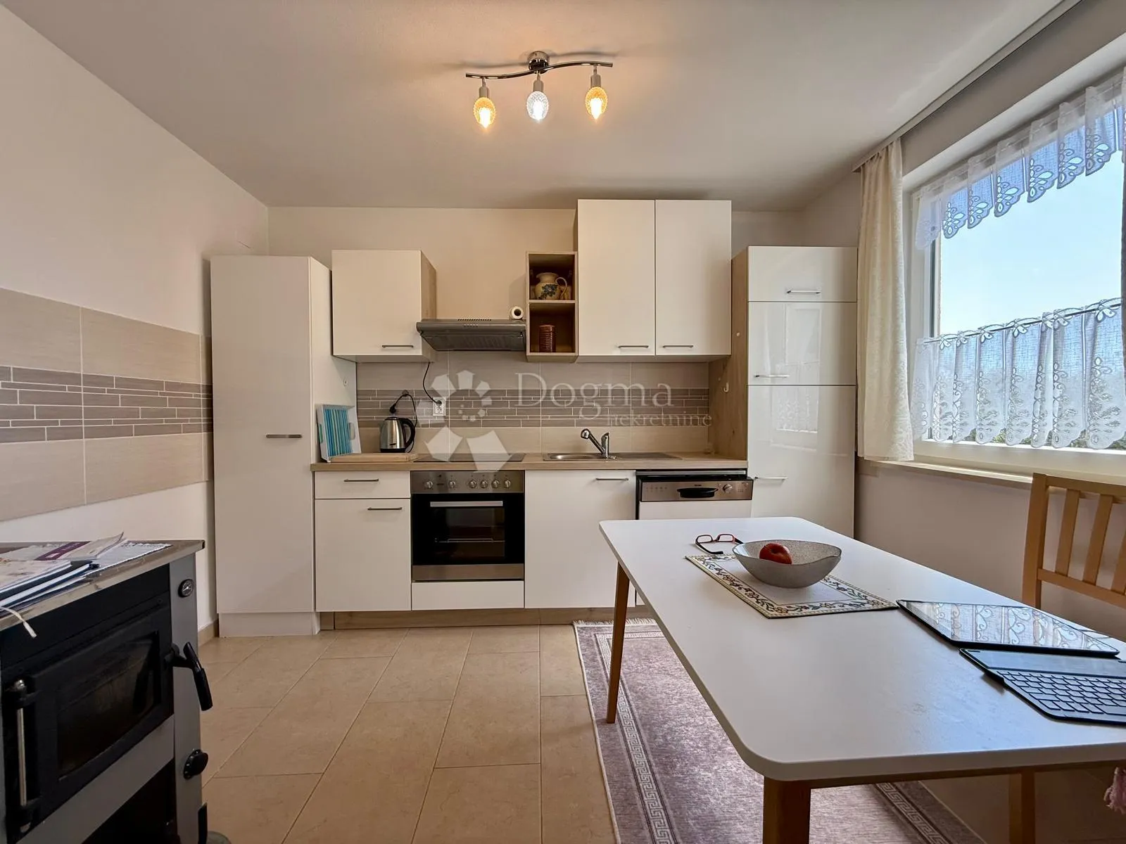 kuća s 3 apartmana i garažom blizu mora - fažana - slika 10