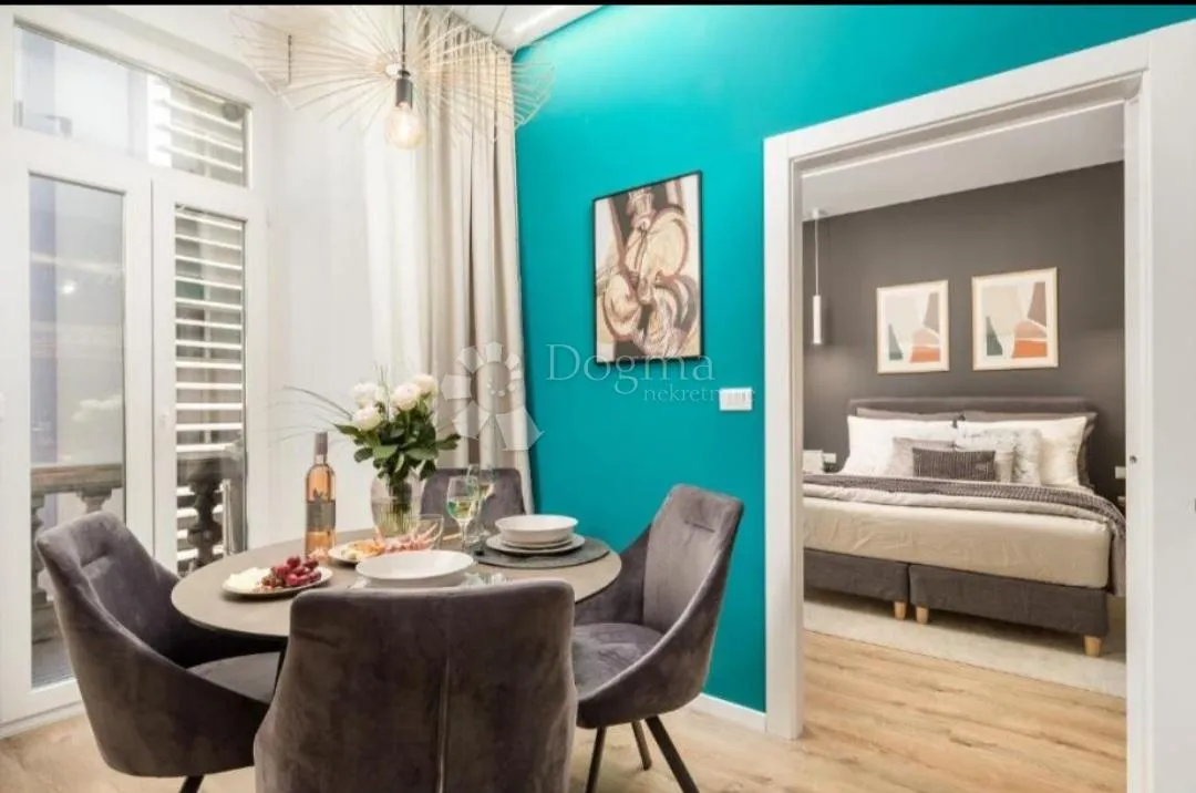 tri predivna apartmana u centru rijeke - slika 6