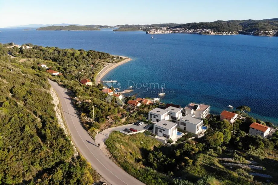 moderna luksuzna vila s pogledom na more - pelješac - slika 13