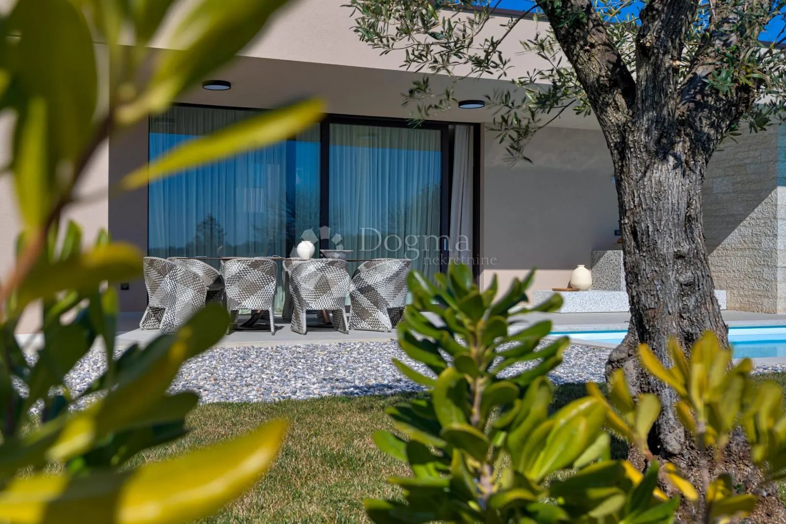ekskluzivna smart home vila, kompletno opremljena, s otvorenim pogledom - slika 6