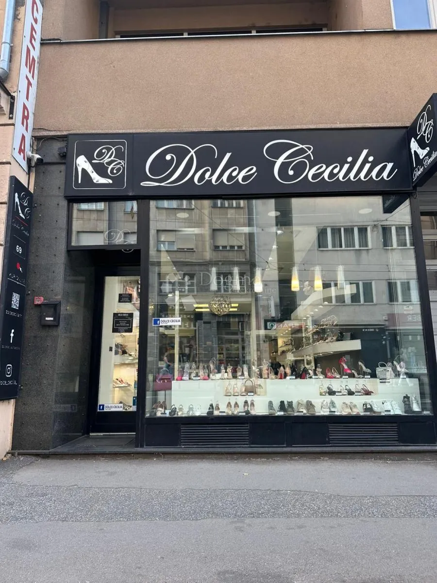 prodaje se poslovni prostor 68,45 m2 u srcu grada, strogi centar - slika 1